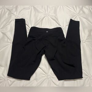 black lululemon leggings